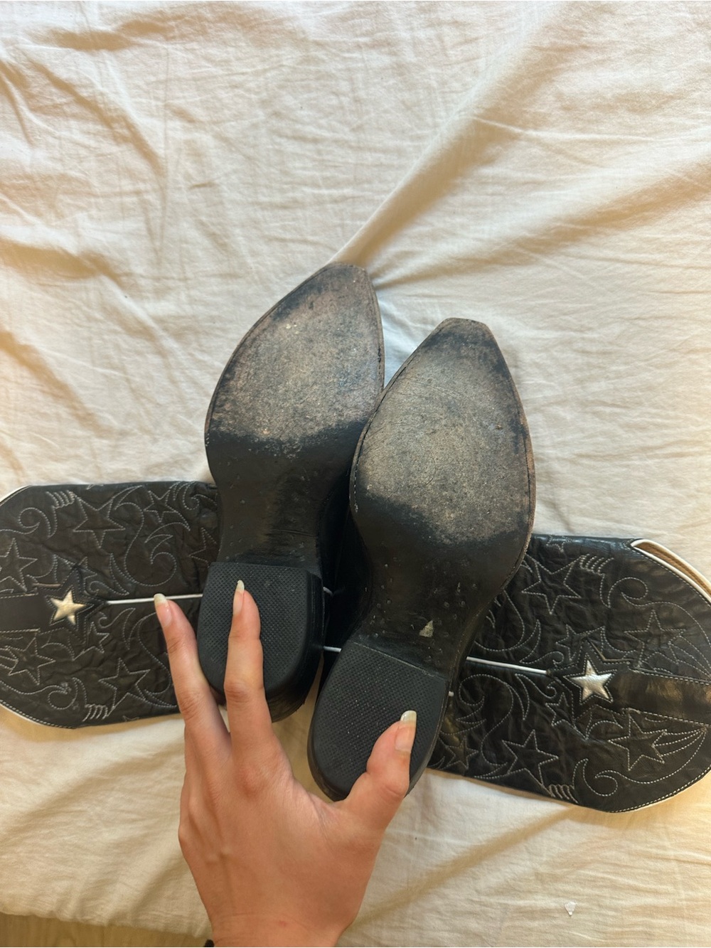 Vintage Black Leather Star Accent Western Cowboy Boots - Picture 3 of 5